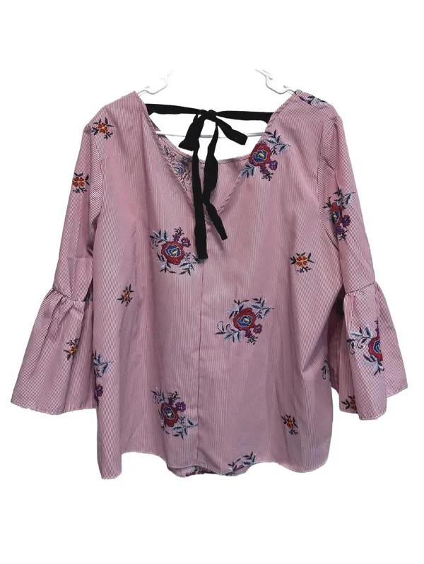 Nine West Red and White Striped Floral Embroidered Bell Sleeve Blouse Size XL - Image 4