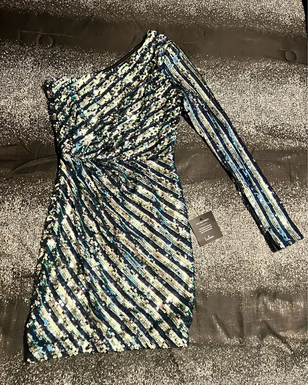 Womens XS NWT Lulus One Shoulder Sequin Mini Dress-party/cocktail/formal - Image 2