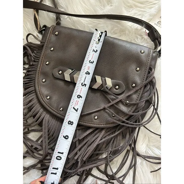 Brown fringe faux leather crossbody bag - new western country outfit hobo hippy - Image 7