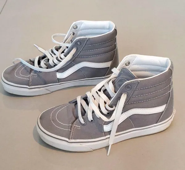 Light Gray Vans Sk8-Hi Skate Shoe -Vans Classic Sneakers (Unisex) - Image 3