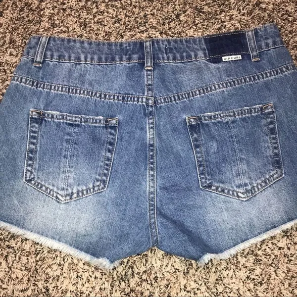 Rip Curl Denim Cutoff Distressed Shorts – Size 30 - Image 3