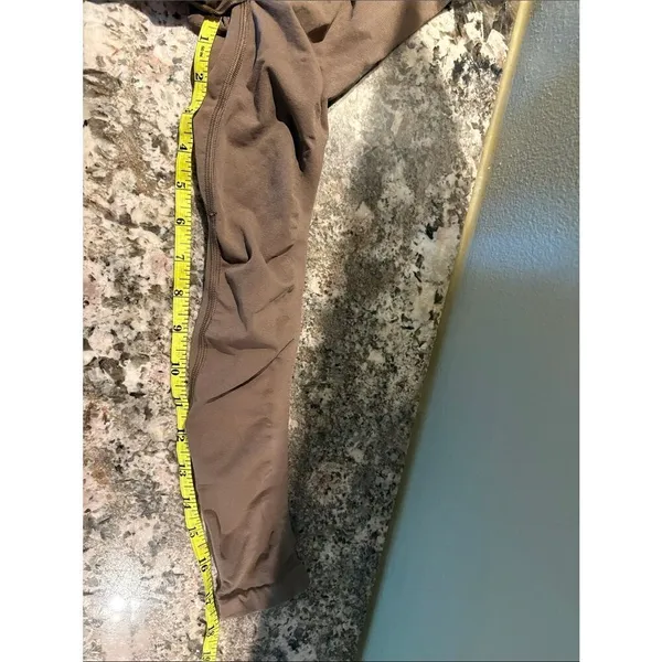 SKIMS Sculpting Below the Knee Leggings in Sienna, NWOT - Image 4