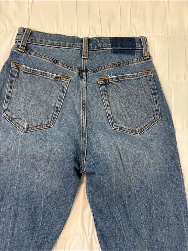 Abercrombie & Fitch Ankle Straight Ultra High Rise Jeans - Image 5