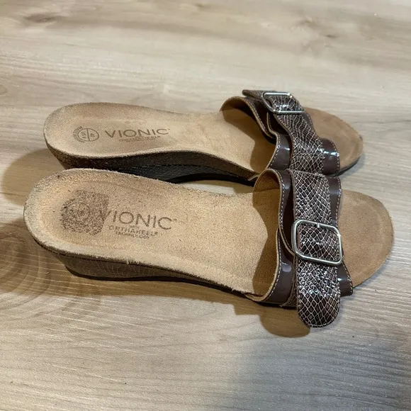 Vionic Orthaheel Technology Brown Snake Print Buckle Slide Sandals US 9 EU‎ 40 - Image 2