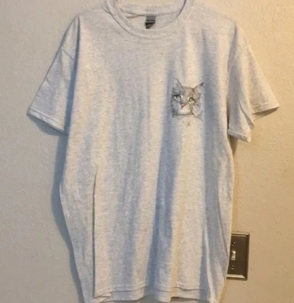 Gildan t shirt  L - Image 2