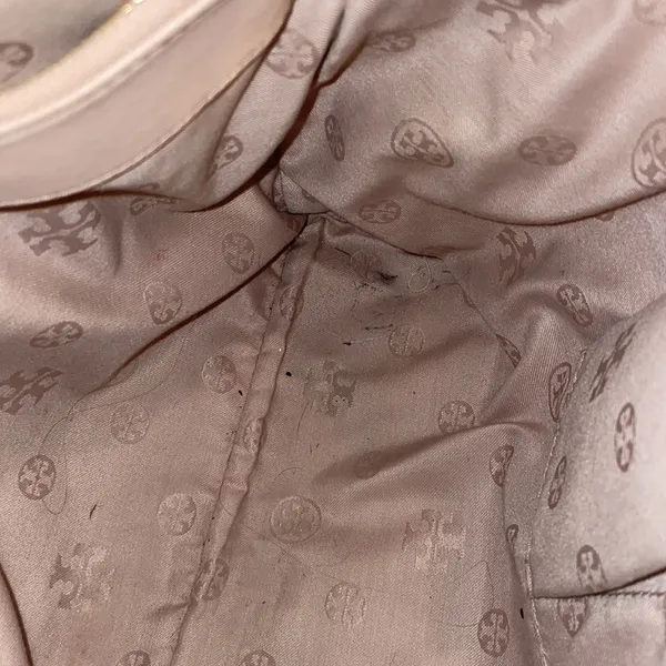 Tory Burch Beige Quilted Leather Marion Tote - Image 14