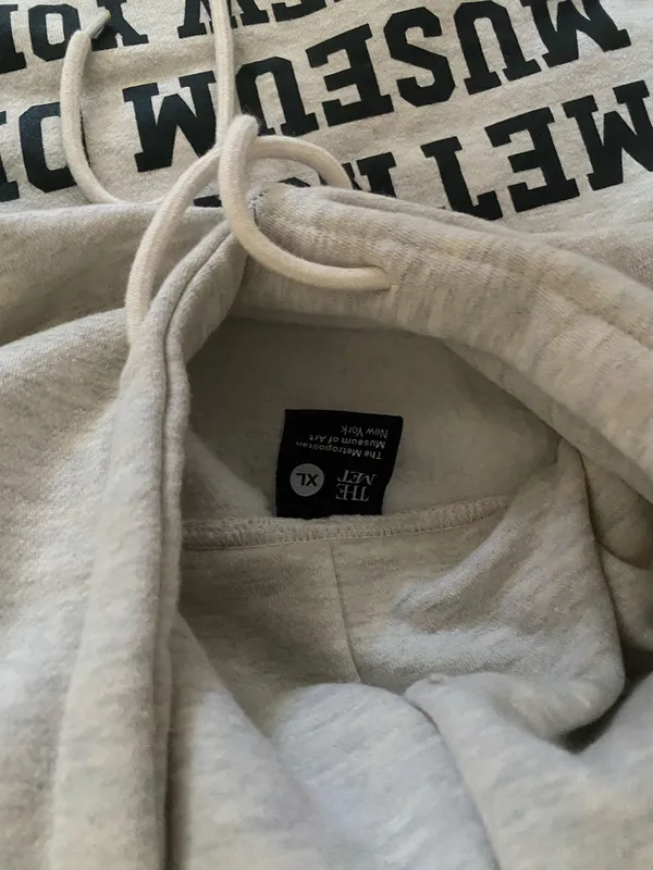 Metropolitan museum of art hoodie XL - Image 2