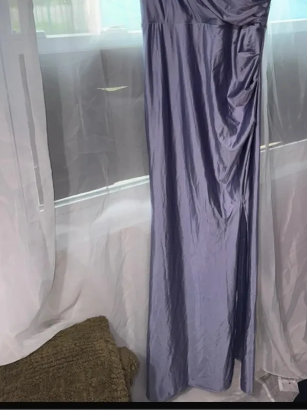 Elegant Lilac Satin style fabric V-Neck Evening Gown - Image 5