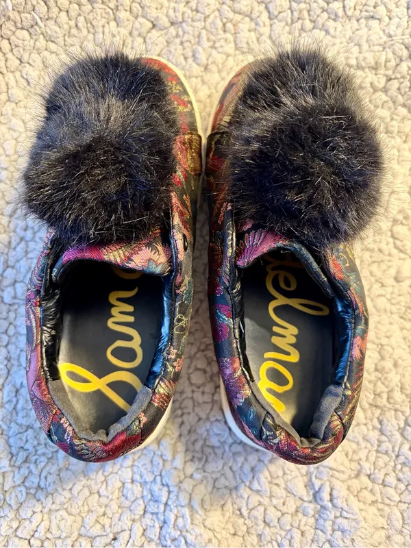Sam Edelman Leya Faux-Fur Pom-Pom Slip-On Black Brocade Floral Platform Sneakers - Image 3