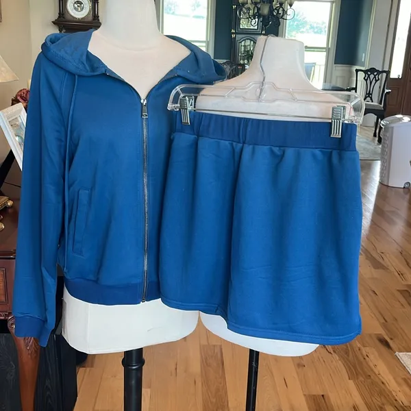 Matching Set Navy Blue Zip Hoodie Skort New - Image 4