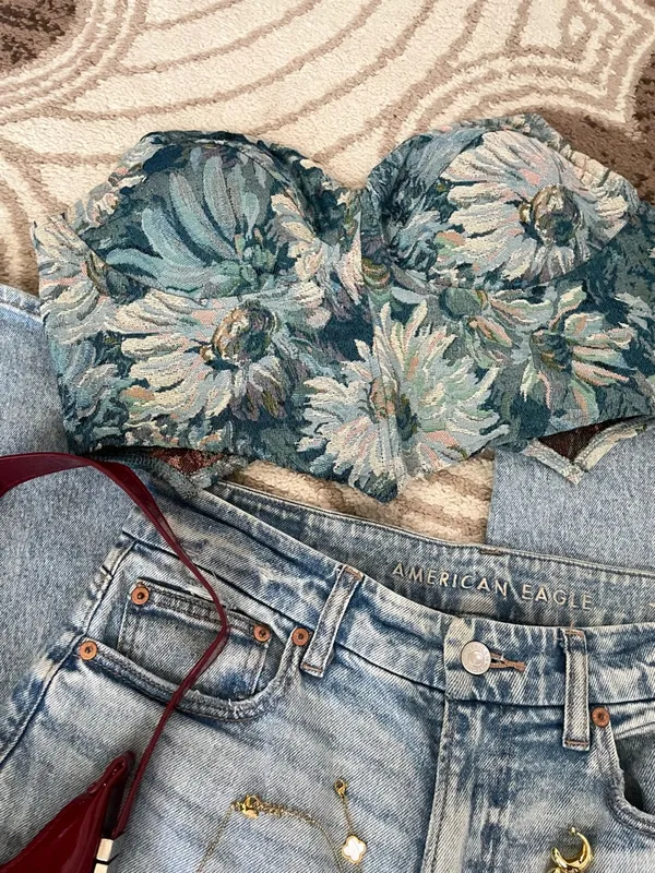 Floral Corset V line Corset top - Image 3