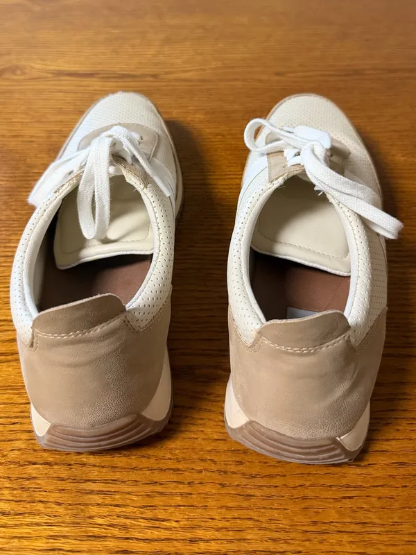 MIA Women’s Kable Sneakers - Image 4
