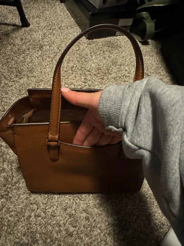 Kate Spade tote  - Image 4