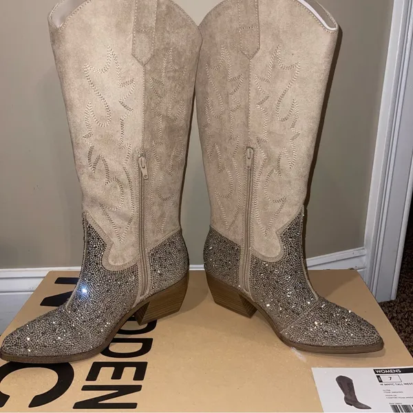 Madden Girl Glittery Tall Western Boots Super Bling! Size 6-7-10–11…Yes those four sizes!!! - Image 6