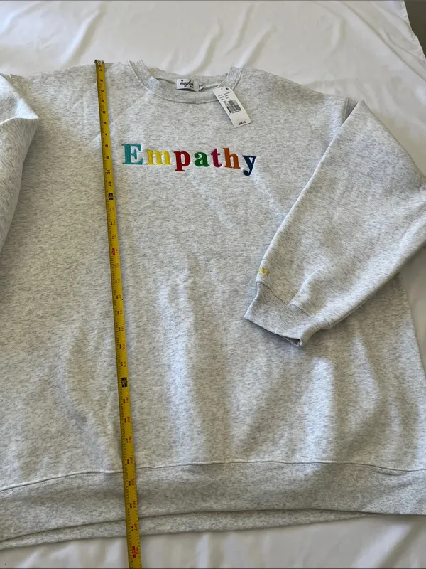 The Mayfair Group Light Gray Crewneck Sweatshirt - XXL - Image 6