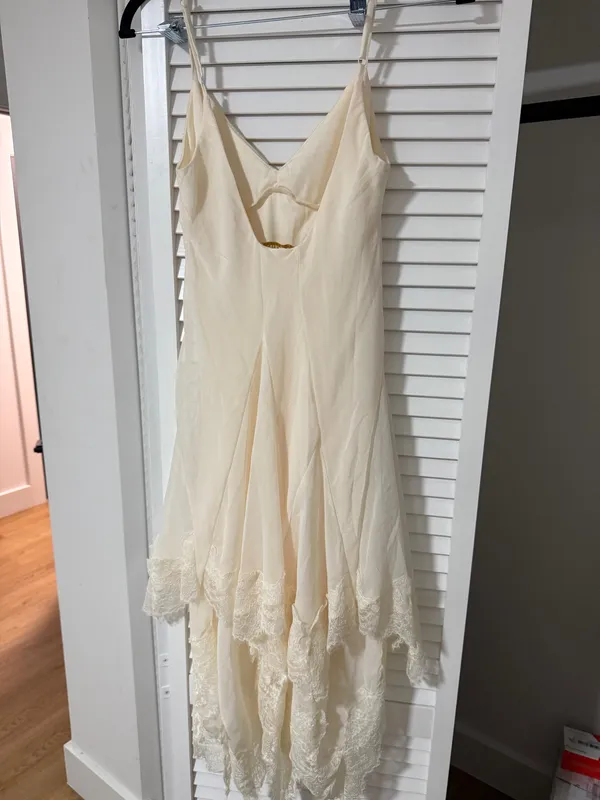White dress - Image 2