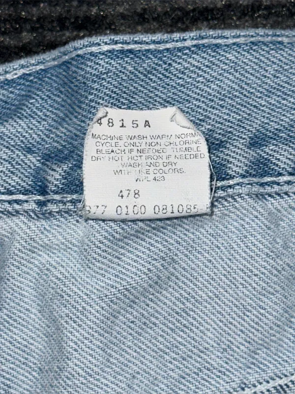 Vintage Y2K Levi’s Relaxed Fit Denim Shorts Women’s 14 / 30 Light Wash Jorts - Image 5