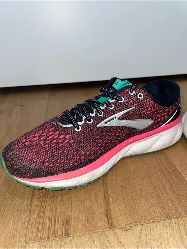 Brooks Ghost 11 Women's Running Sneakers Black & Pink with Teal Accents Size 8.5 - Image 8