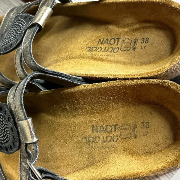 Naot Sarasota Metallic Bronze Leather Sandals Slides Shoes Size 38 L7. - Image 7