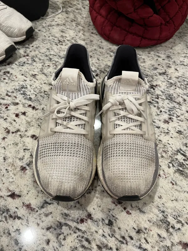 adidas ultra boosts - Image 3