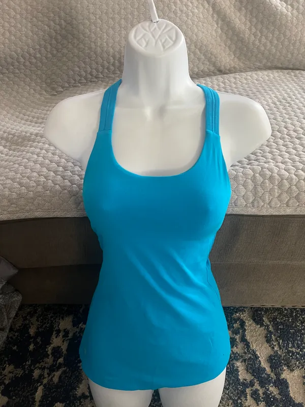 Athleta Workout Top - Image 2