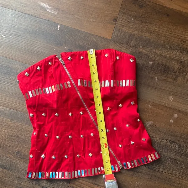 Y2K bebe Red Strapless Top with Metallic Accents - Image 7