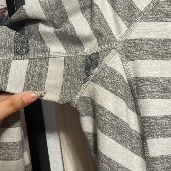 Lululemon Race Your‎ Pace Long Sleeve Marshmallow Stripe Heathered Athleisure - Image 7