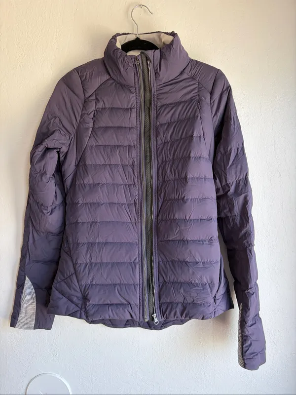Lululemon Fluffed Up Jacket nightfall purple size 6 pit zips - Image 5