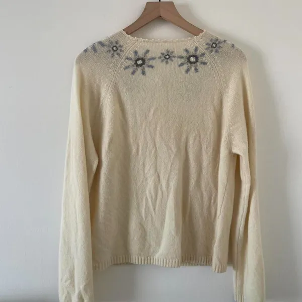100% Lambswool Laura Ashley Cardigan with Snowflakes - Image 2