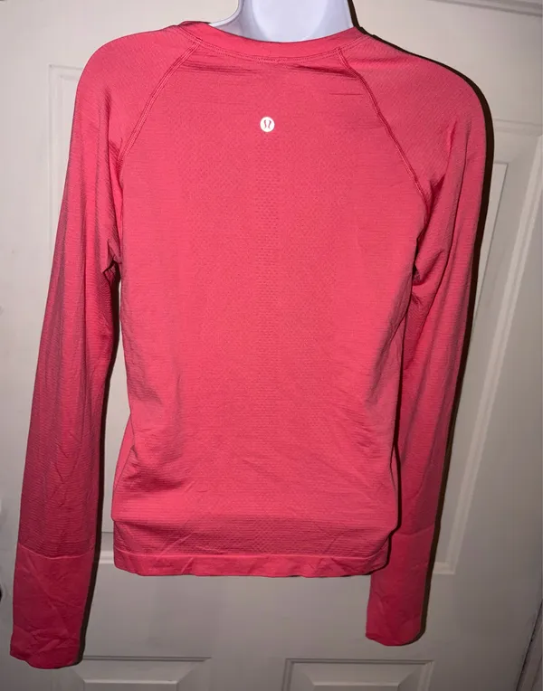 Lululemon Swiftly Tech Long-Sleeve Shirt 2.0 *Waist Length size 6 - Image 2