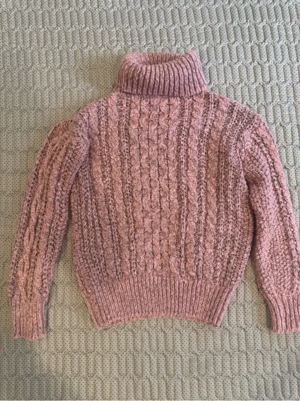 Cozy Pink Cable - Image 2