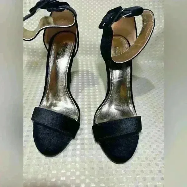 Venus high heels, Size 8 new without a box - Image 8