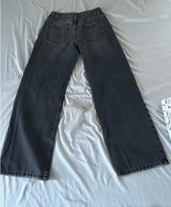 Wide leg black ripped jeans - Image 2