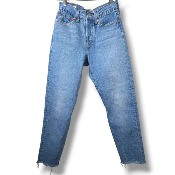 Levi's Medium Wash Denim Button Fly Wedgie Frayed Straight Ankle Jeans Size 24 - Image 2
