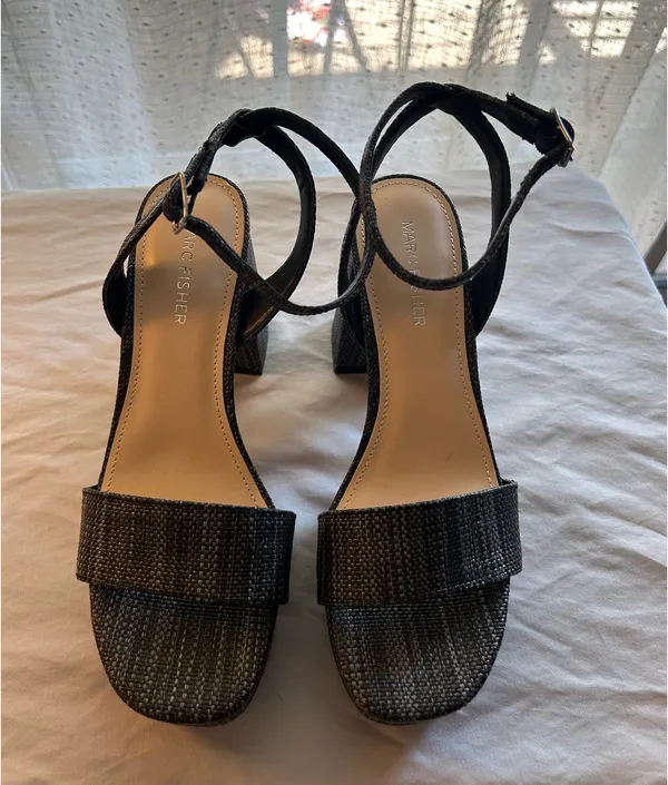 Marc Fisher Sadel Platform Sandal Size 6.5 - Image 5