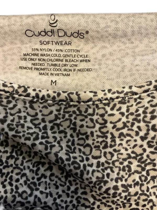 Cuddl Duds Softwear Gray Leopard Print Long Sleeve Top - Size M - Image 3