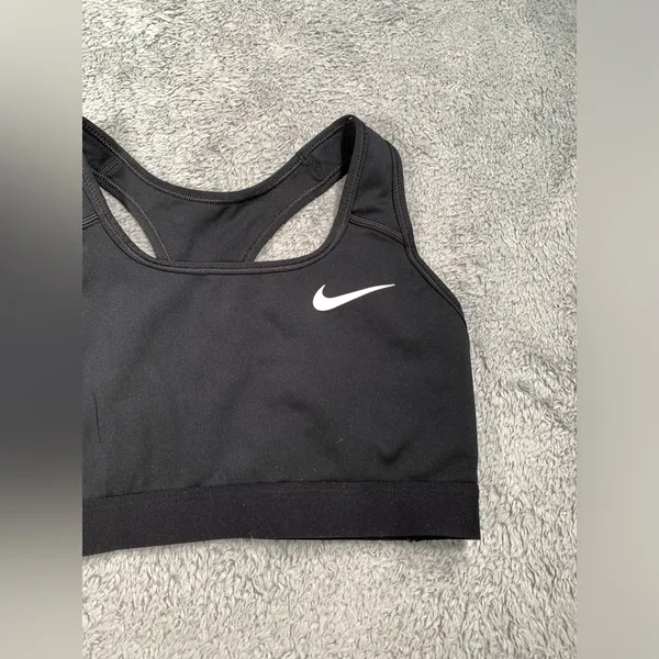 Nike Women's Black Sports Bra medium - Image 3