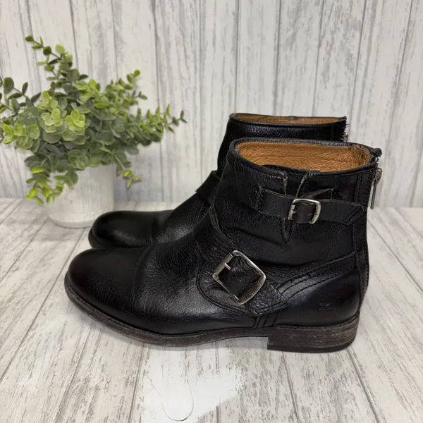 Womens Size 6 Frye Leather Ankle Boots EUC - Image 3