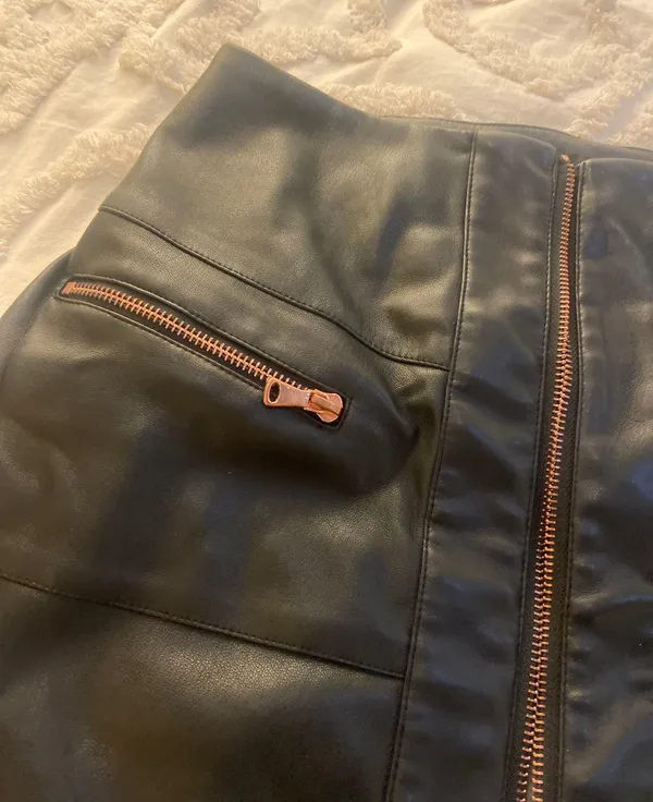 Kendall & Kylie Vegan Leather Mini Skirt - Image 4