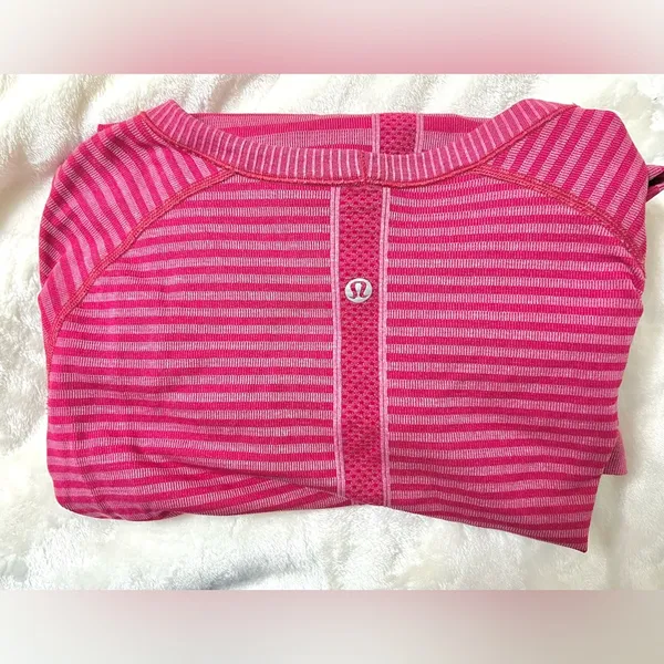 Lululemon Swiftly Tech Long-Sleeve shirt - Image 5