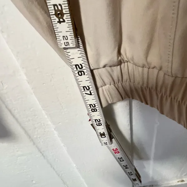 Abercrombie & Fitch Traveler Apres pant with jogger style bottom in cream L - Image 12