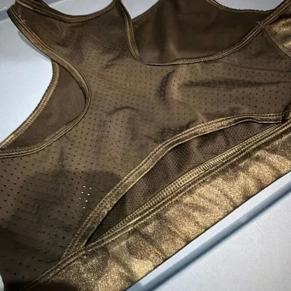 Nike Black Camouflage Pull Over sports bra medium Activewear Yoga Running #1200 - Image 6