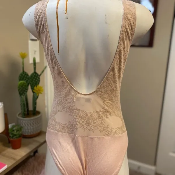 Fourteenth Place Bodysuit Womens Small Nude Pink Lace Illusion Low Open Scoop Ba - Image 3