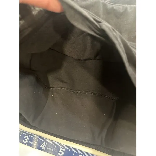 Athleta Women Black Twist Front Crop Top Athletic Top Size Medium T0999 - Image 6