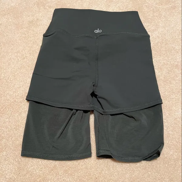 Alo yoga high waist mesh biker shorts - hunter green - Image 4