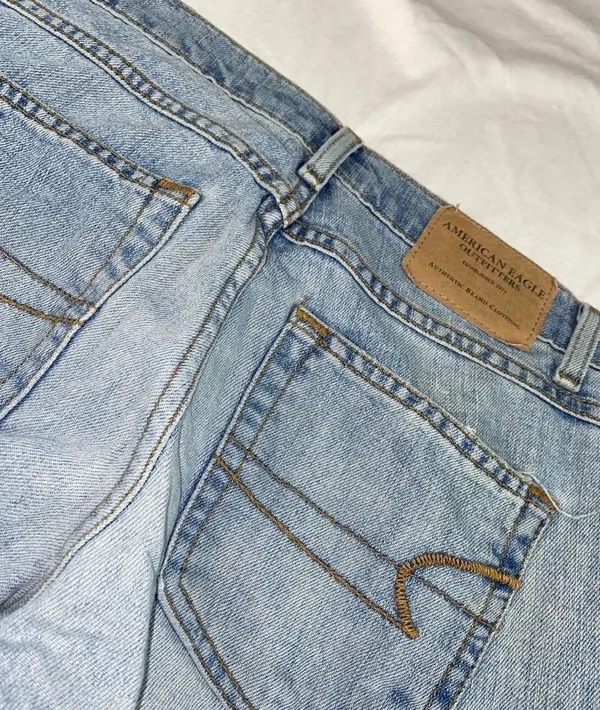 American Eagle Jeans - Image 9