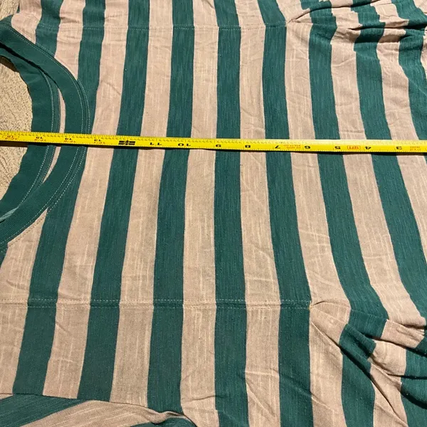 We the Free People Green Tan Striped Cropped Swing Top Tee Crewneck Size Medium - Image 5