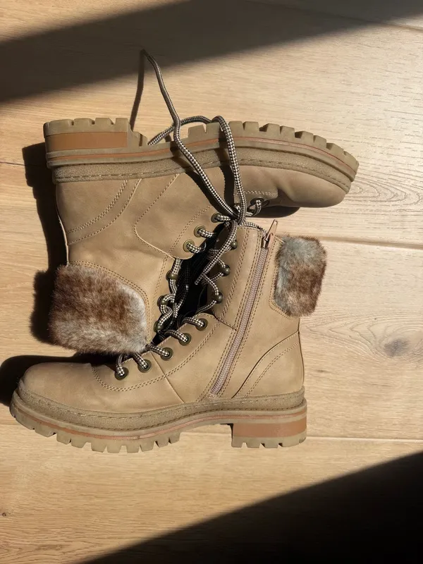 Steve Madden Tan Lace-Up Faux Fur Collar Boots - Image 3