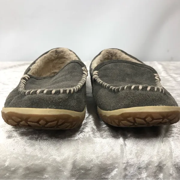 Minnetonka Grey Moccasins w/cable braid top 7w slippers house shoes - Image 4