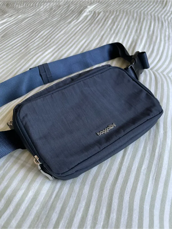 Baggallini True Classic Belt Bag Sling French Blue Fanny Pack Bag Navy Nylon - Image 3